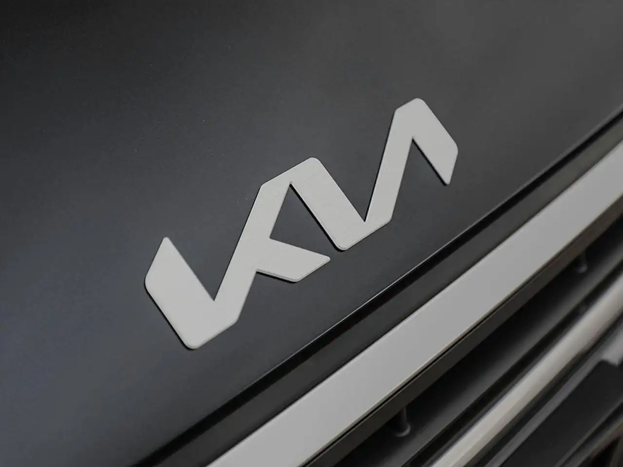 Kia K4 снимка Kia K4
