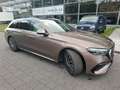 Mercedes-Benz E 220 E Break 220 d AMG Line Braun - thumbnail 4