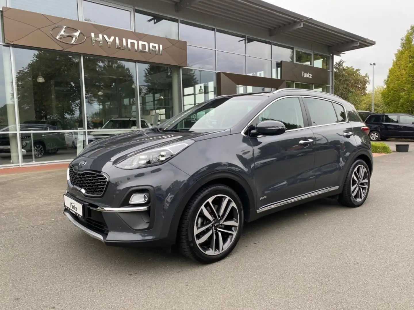 Kia Sportage Platinum Edition 4WD 2.0 CRDi AT AHK Mild Hybrid E Gris - 1