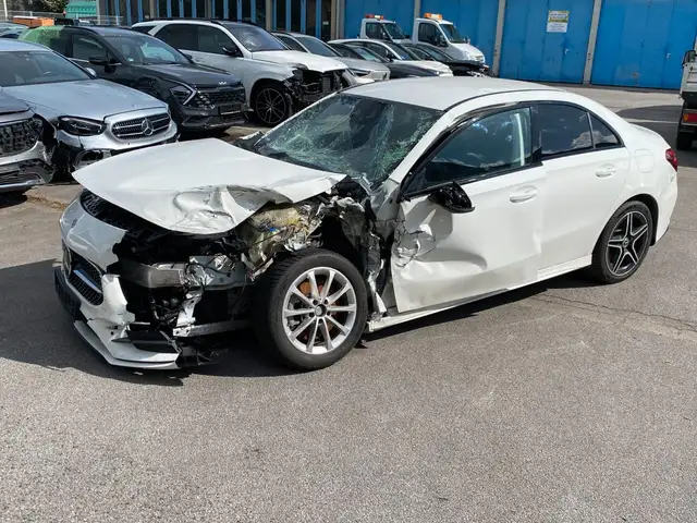 Mercedes-Benz A 250 e Limousine *AMG-Line*Nightpaket*360°Cam*