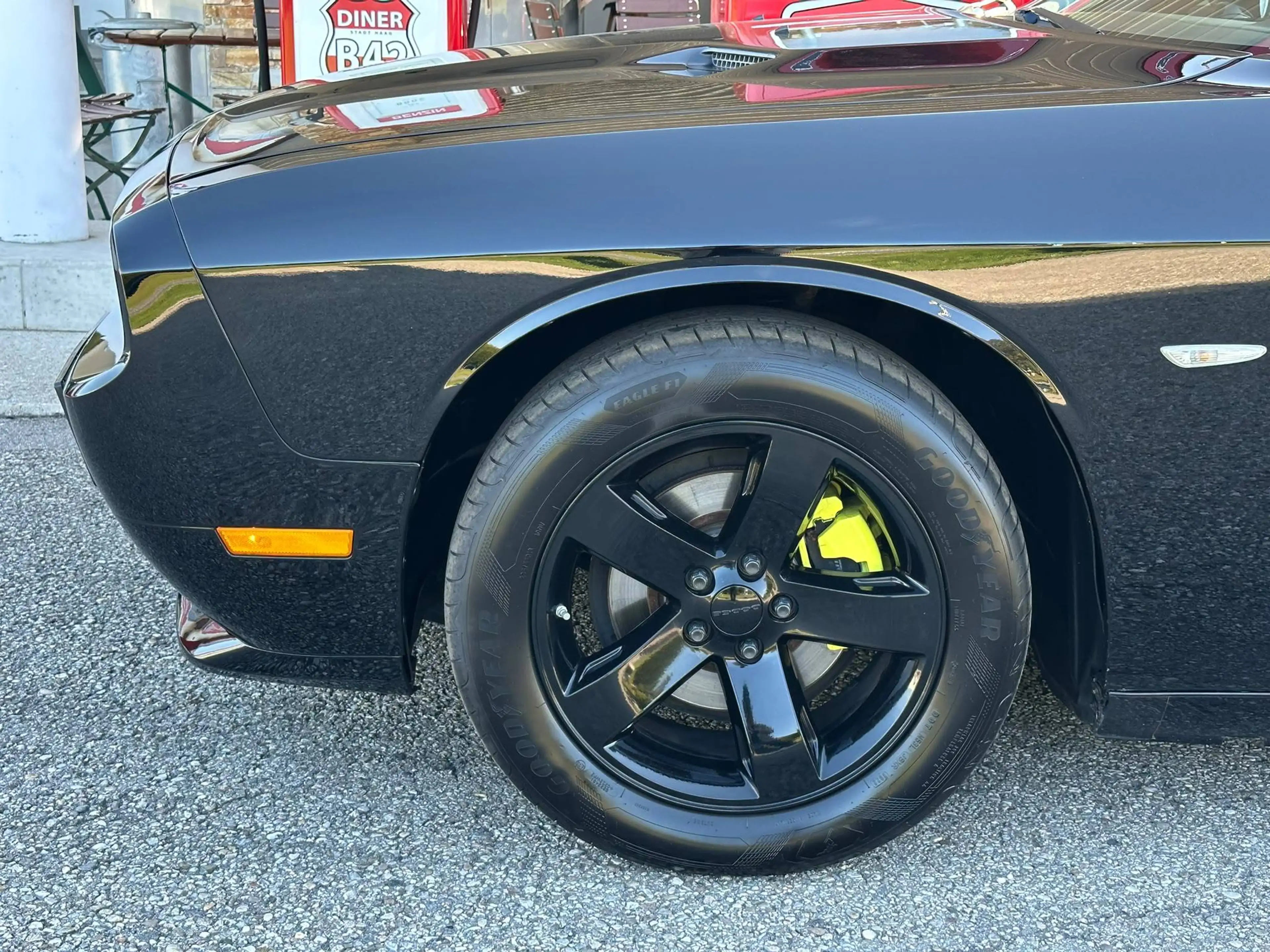 Dodge Challenger 3,6L Aut. // Pickerl & Service NEU // — photo 9