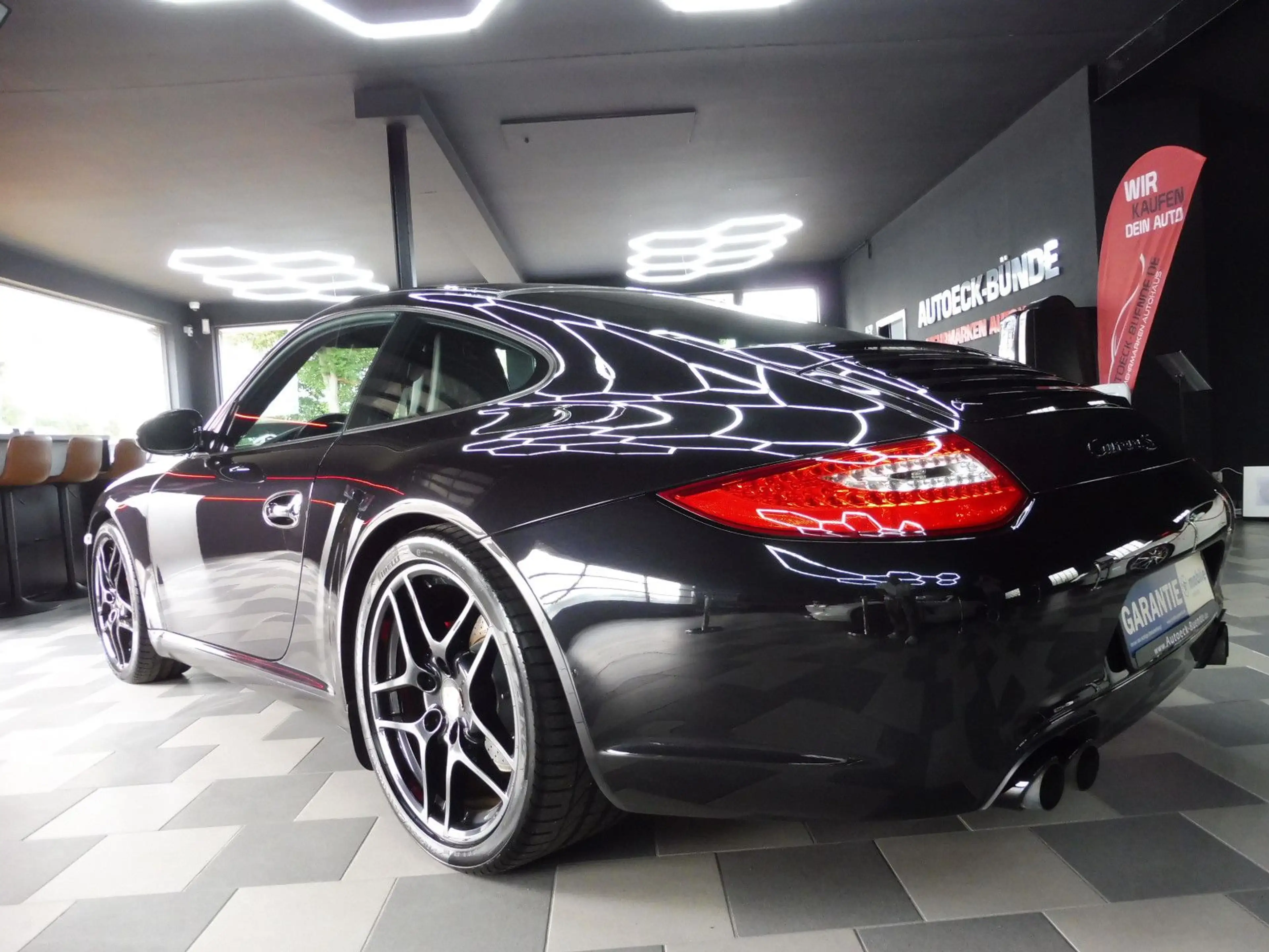 Porsche 997 911 Carrera S Coupe — photo 8