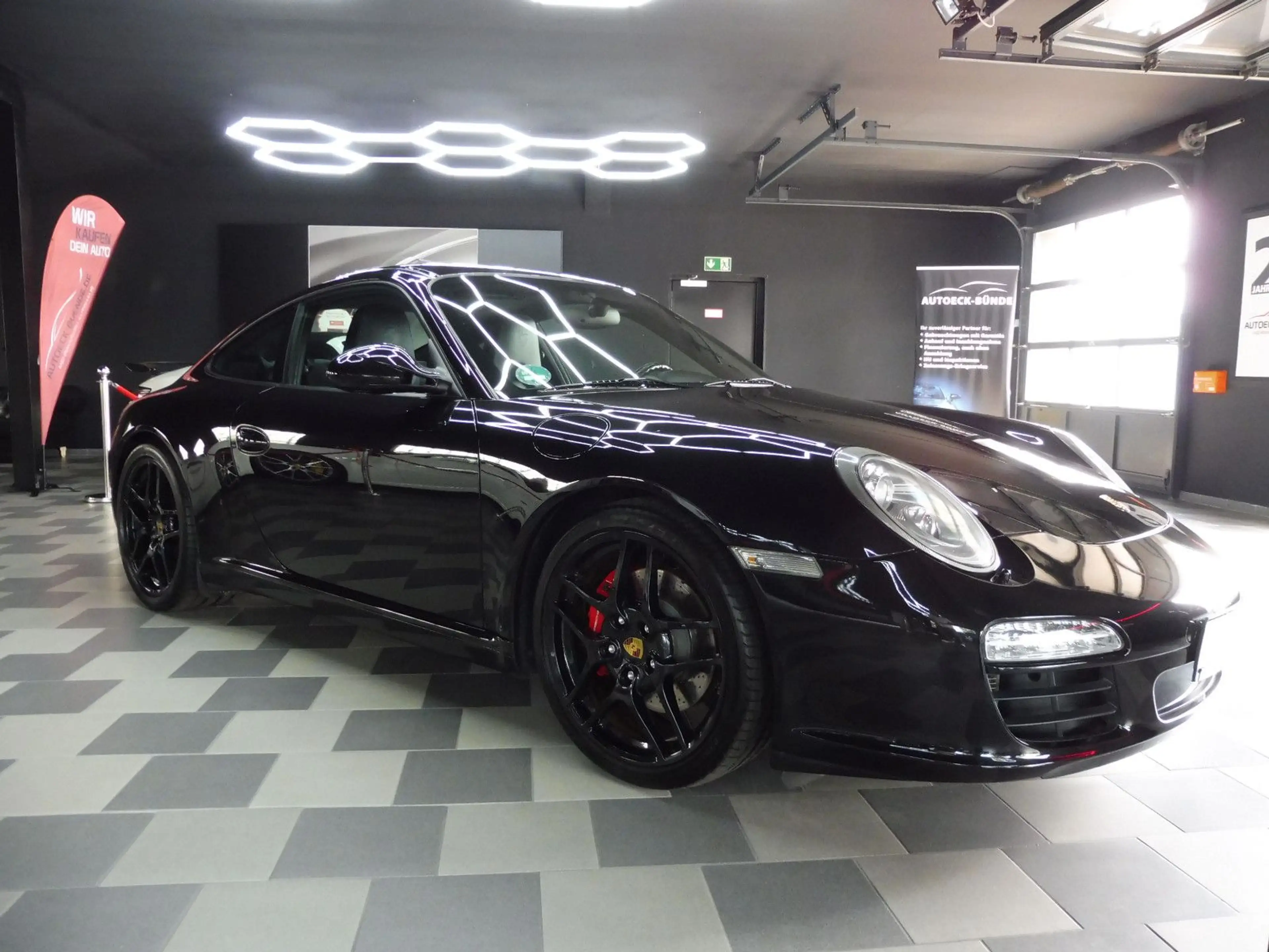 Porsche 997 911 Carrera S Coupe — photo 4