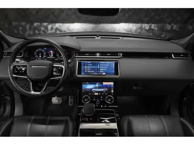 Land Rover Range Rover Velar view 12