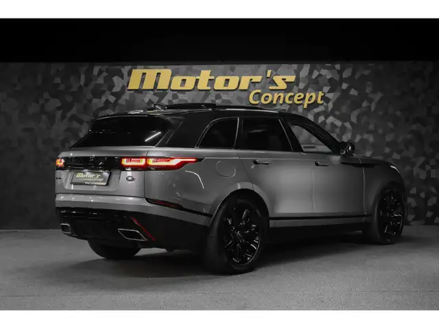 Land Rover Range Rover Velar view 3
