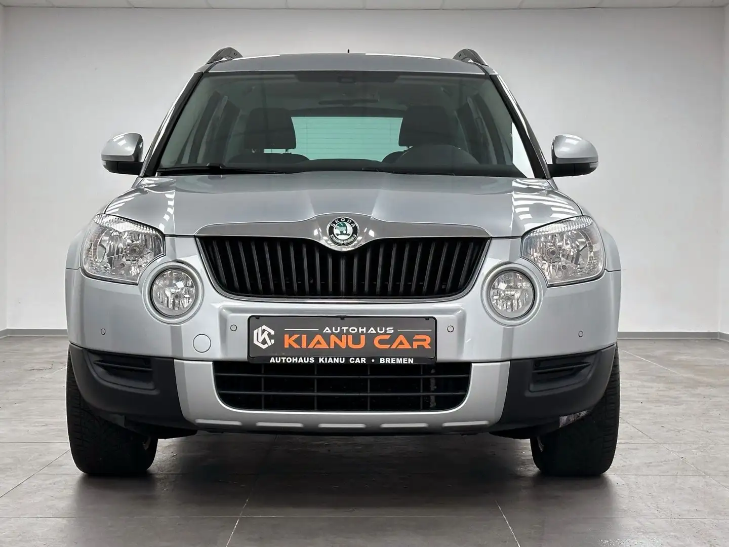 Skoda Yeti Ambition Plus Edition.Abn.AHK.PDC.SHZ.TMP Silber - 2
