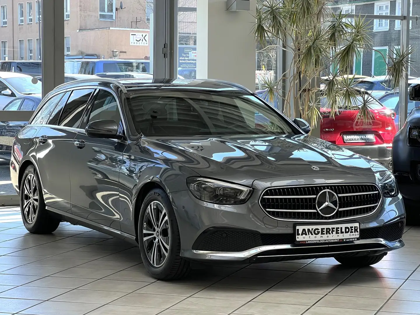 Mercedes-Benz E 200 E200T Avantgarde*MHD*STHZG*Multibeam*GSD*MEMORY* Grau - 1