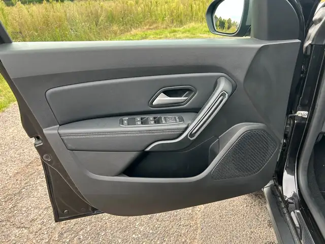 Dacia Duster view 14