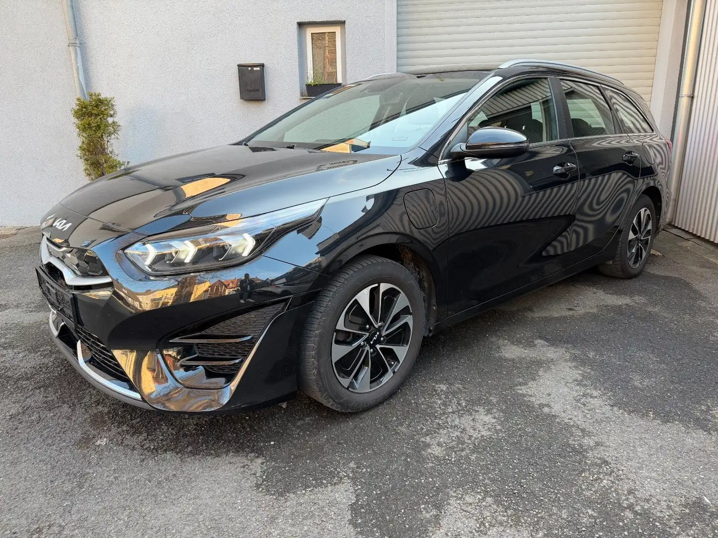Kia Ceed / cee'd Ceed Sportswagon Plug-in Hybrid Spirit ACC BiLED Schwarz - 2