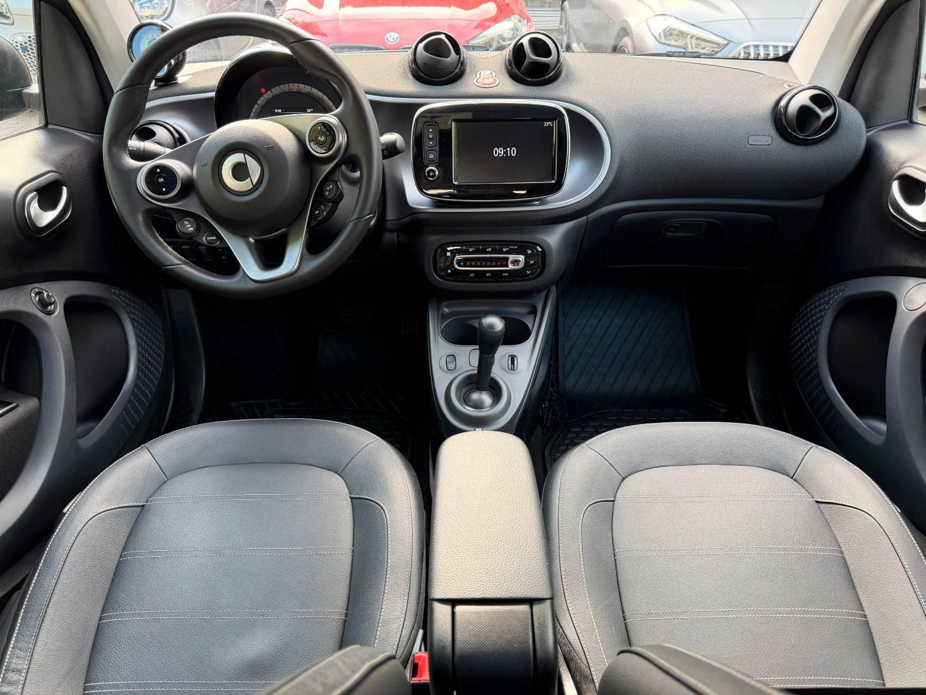 smart forTwo fortwo TWIN prime*PANO*LEDER*NAVI*SHZ*KAM* — photo 10
