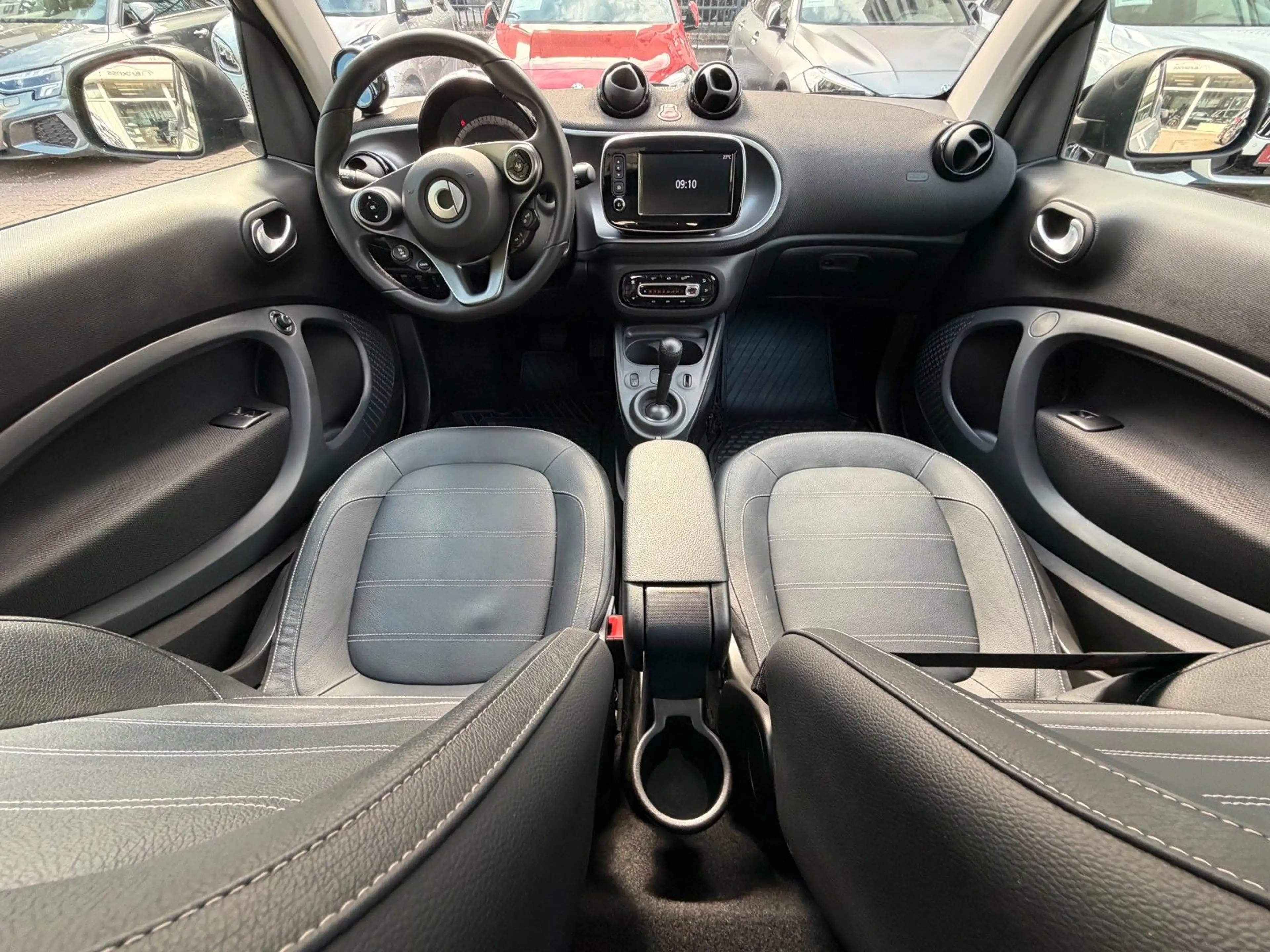 smart forTwo fortwo TWIN prime*PANO*LEDER*NAVI*SHZ*KAM* — photo 3