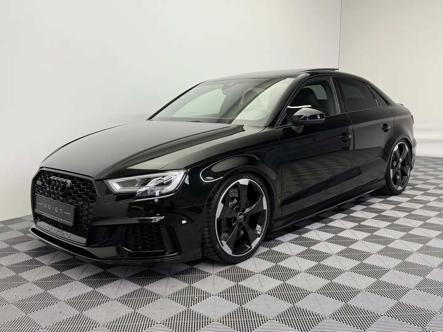 Audi RS3 2.5TFSI quatt.|2.Hand|B&O|ACC|Pano|RS-Schale| Schwarz - 2