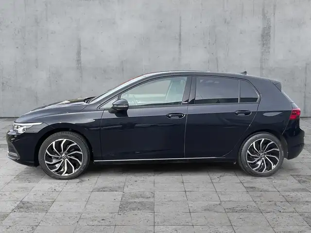 Volkswagen Golf view 3