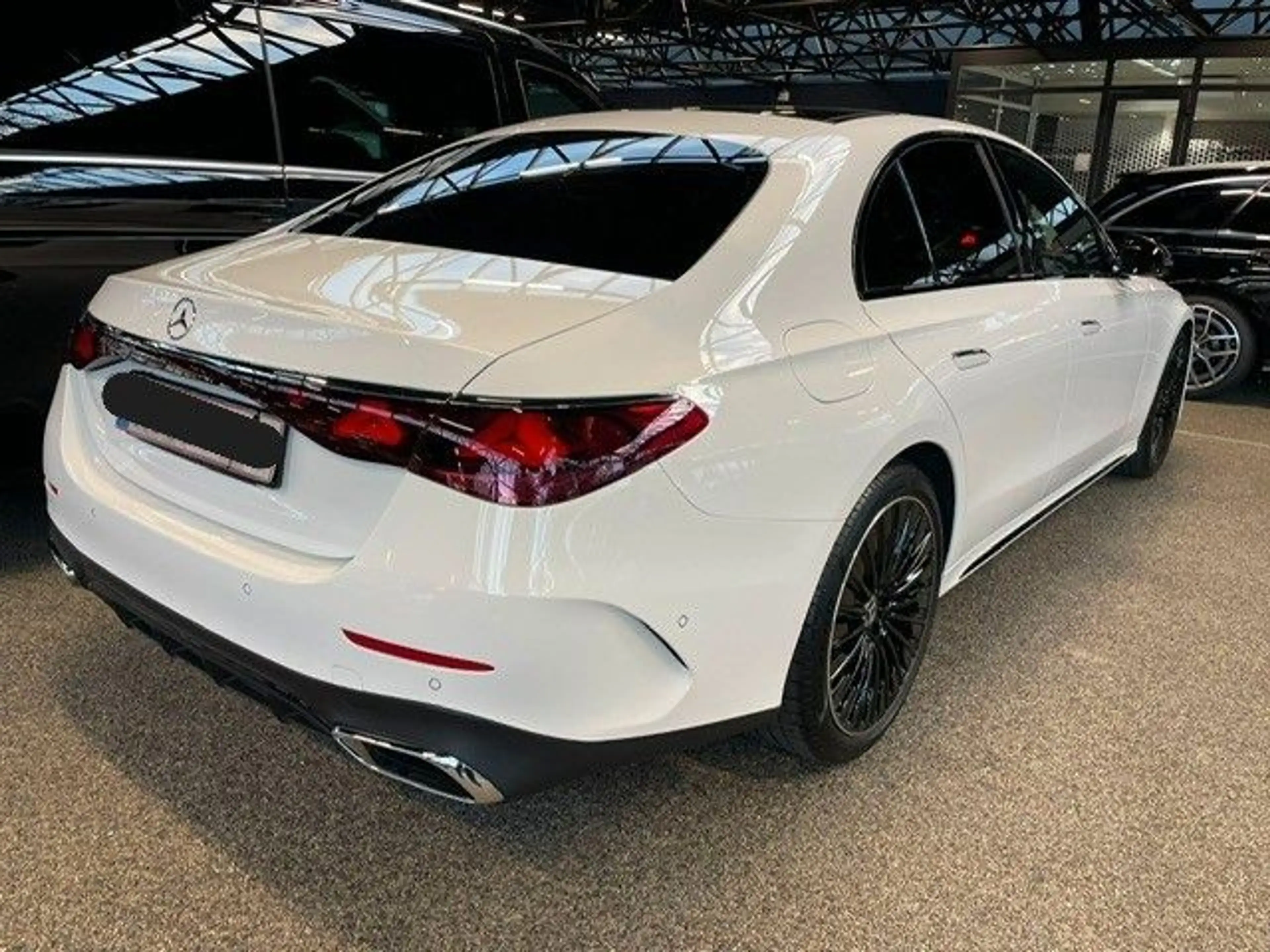 Mercedes-Benz E 200 E 200 AMG Line Premium (214.050) — photo 8