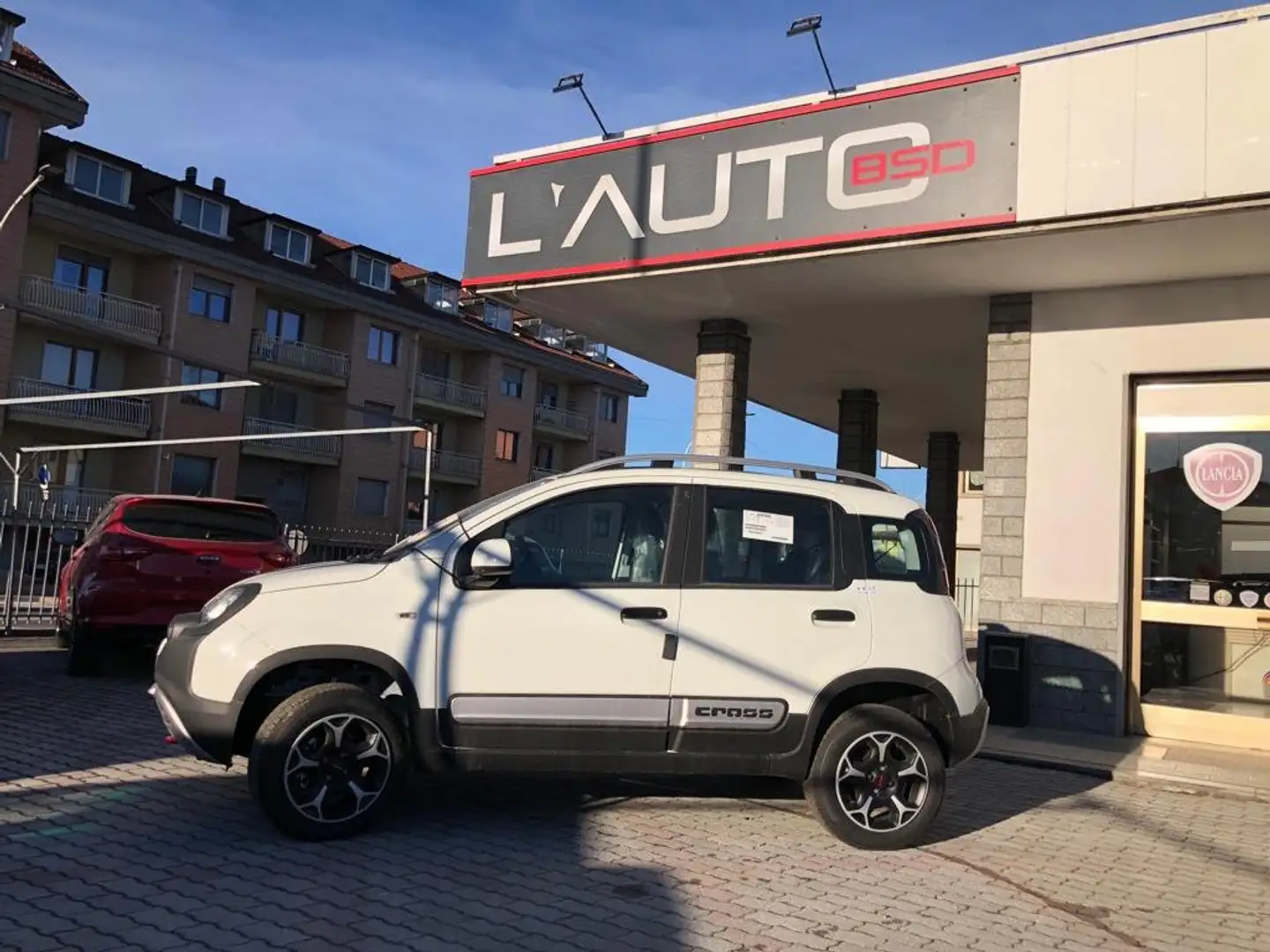 Fiat New Panda CROSS 4X4 km zero Weiß - 1