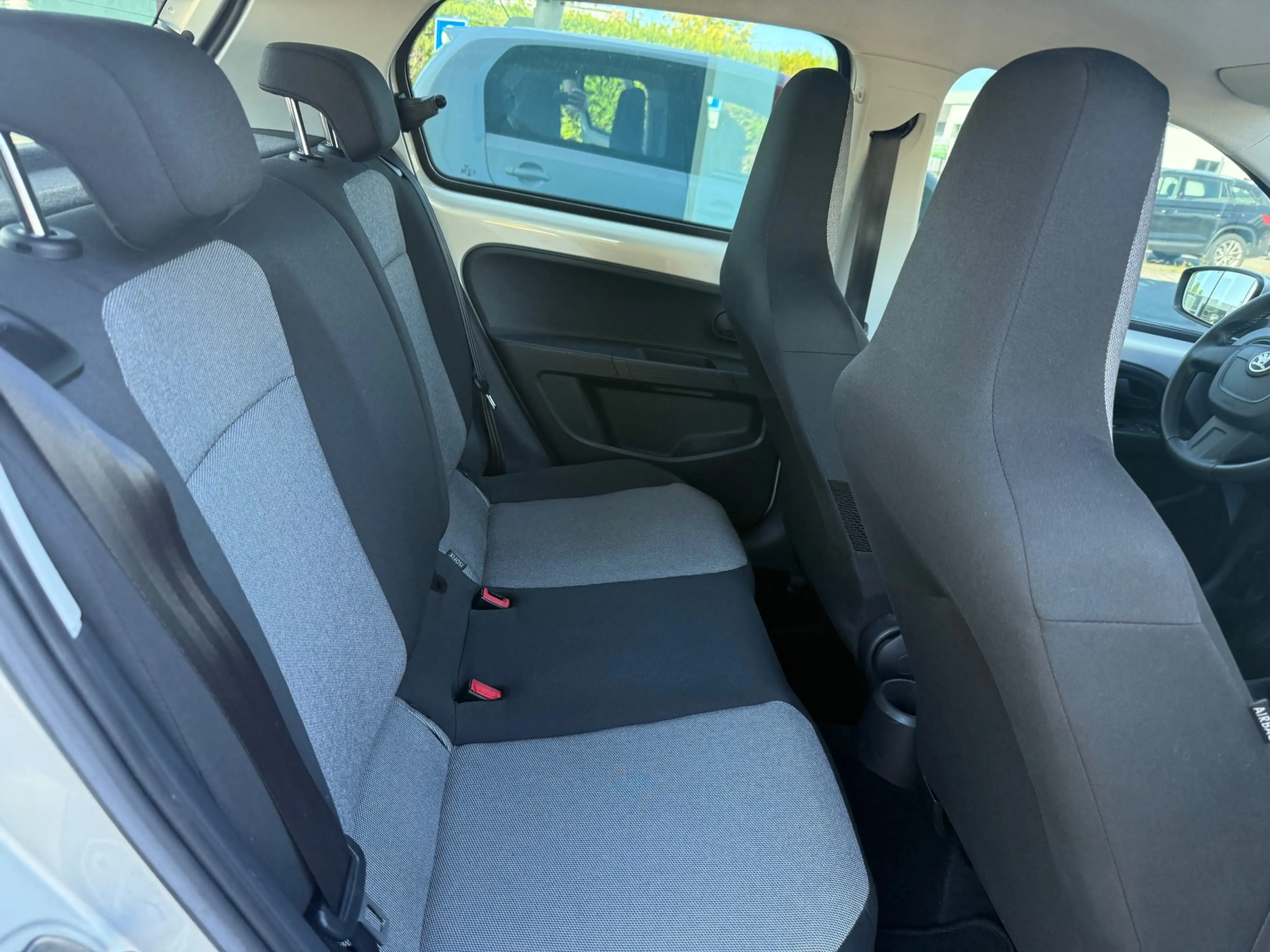 Skoda Citigo 1.0 Greentech Tour - Media - All season - Airco - — photo 19