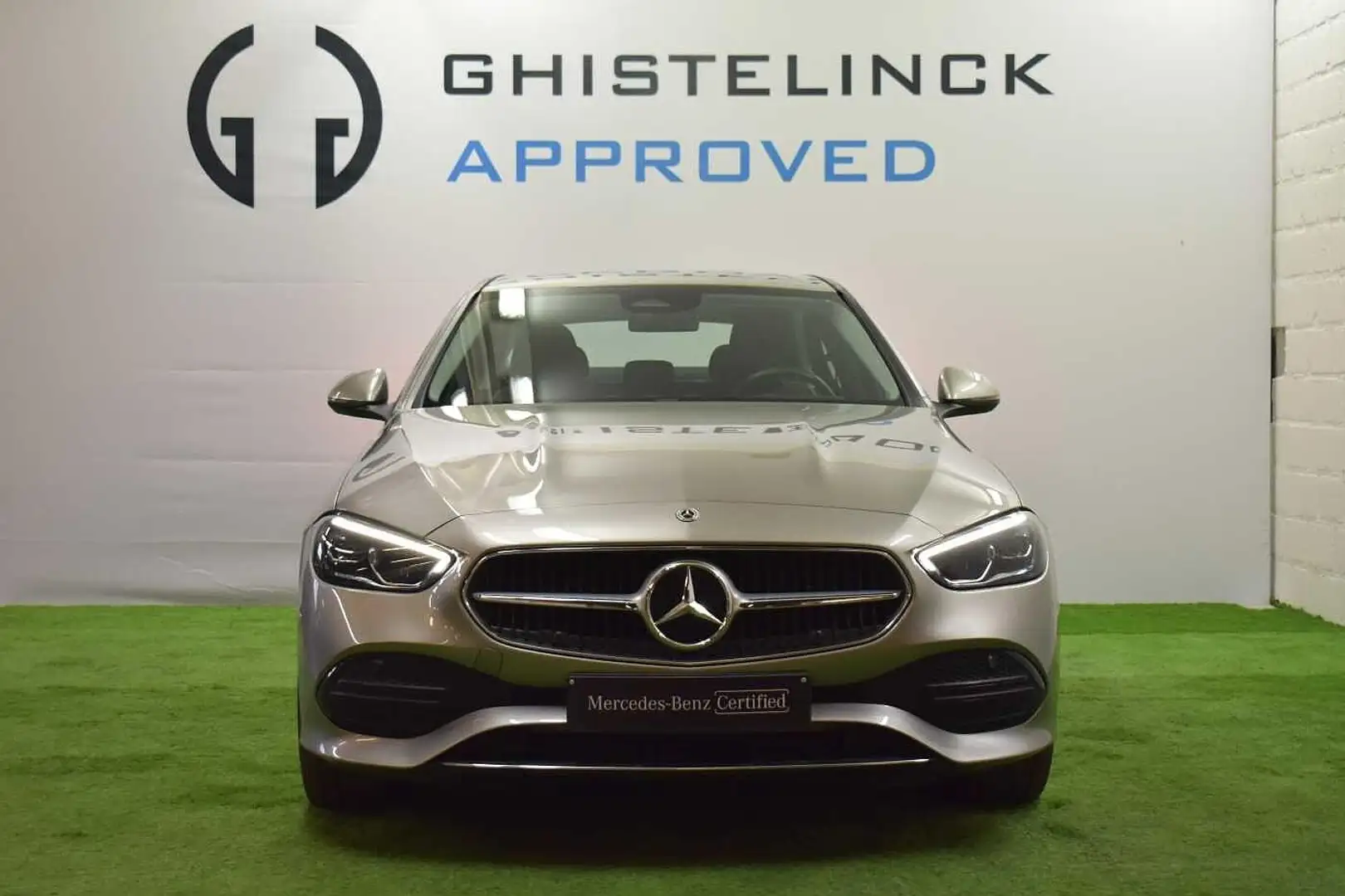 Mercedes-Benz C 300 e Limousine - 2