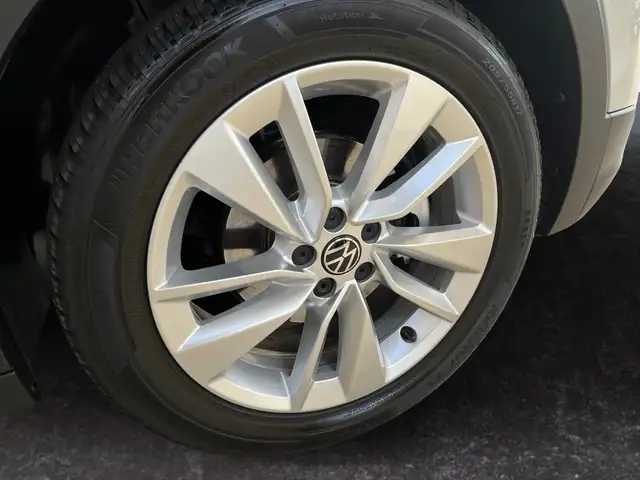 Volkswagen T-Cross view 15