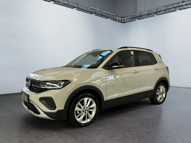 Volkswagen T-Cross view 2