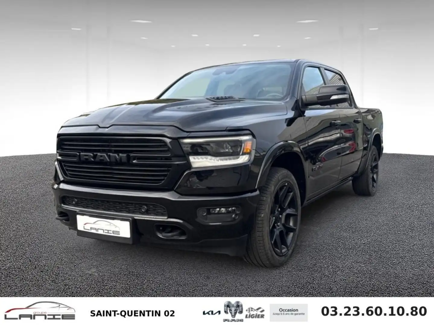 Dodge RAM 1500 CREW CAB 5.7L V8 HEMI Laramie Night Edition Noir - 1