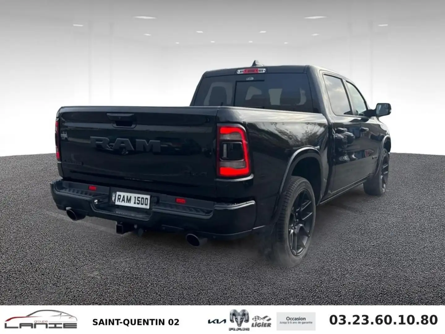Dodge RAM 1500 CREW CAB 5.7L V8 HEMI Laramie Night Edition Noir - 2