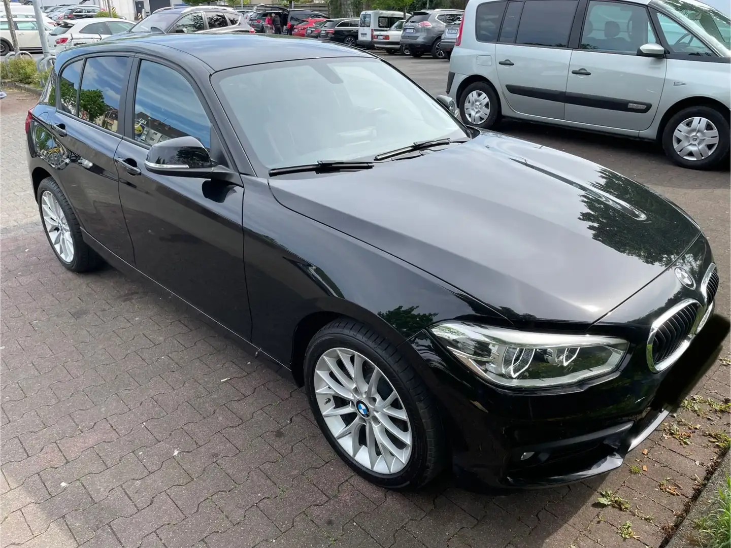 BMW 120 i aut. Sport Navi LED AHK PDC Shz uvm Negro - 1