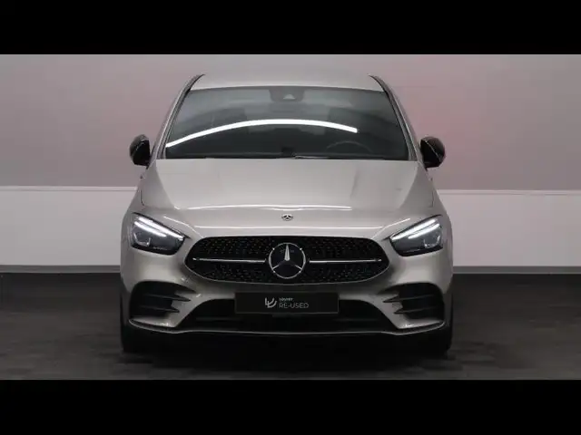 Mercedes-Benz B-Class view 2