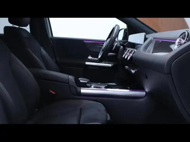Mercedes-Benz B-Class view 11