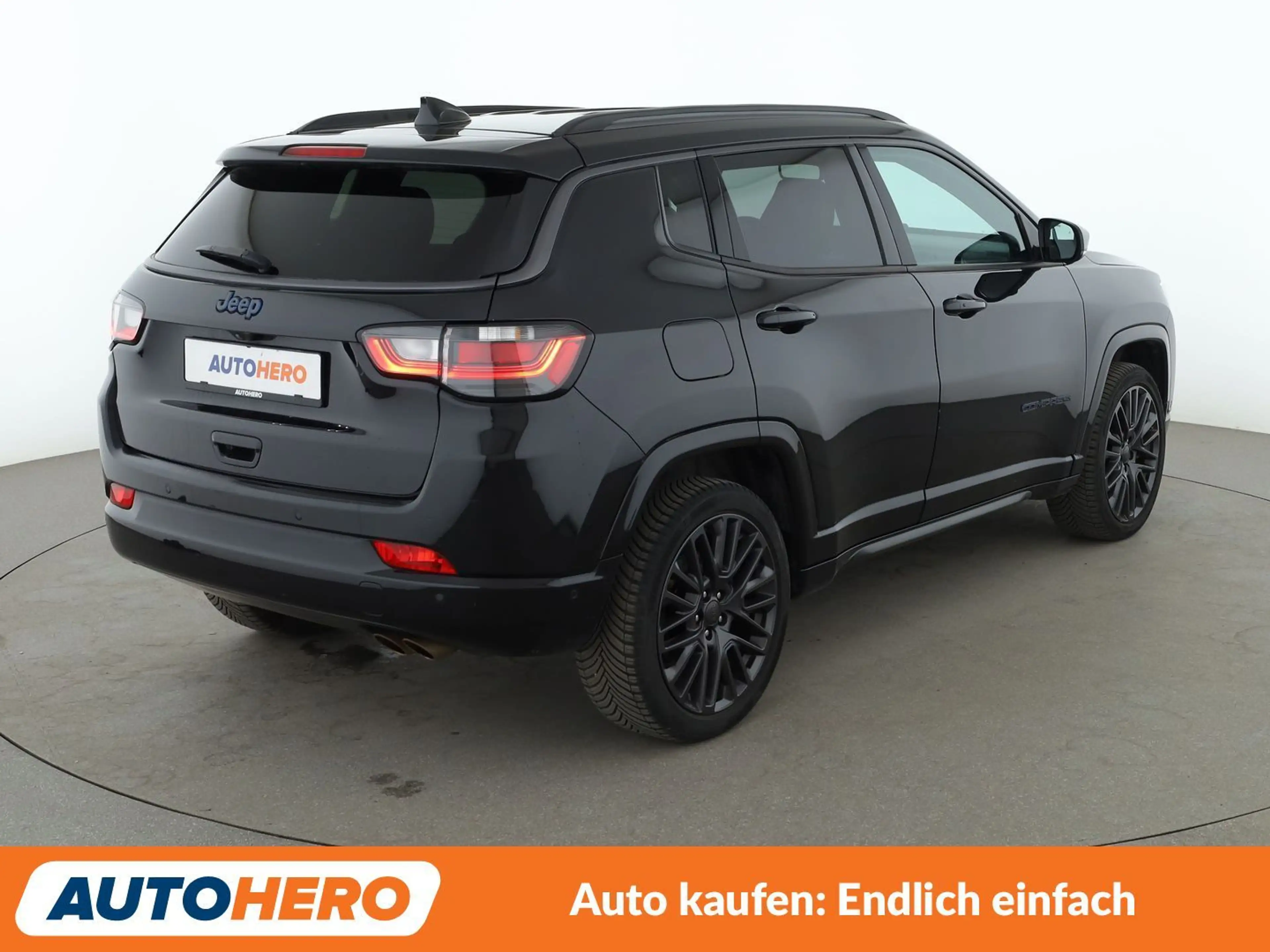 Jeep Compass 1.3 T4 4xe Plug-in Hybrid S Aut.*NAVI*LED*ACC* — photo 6