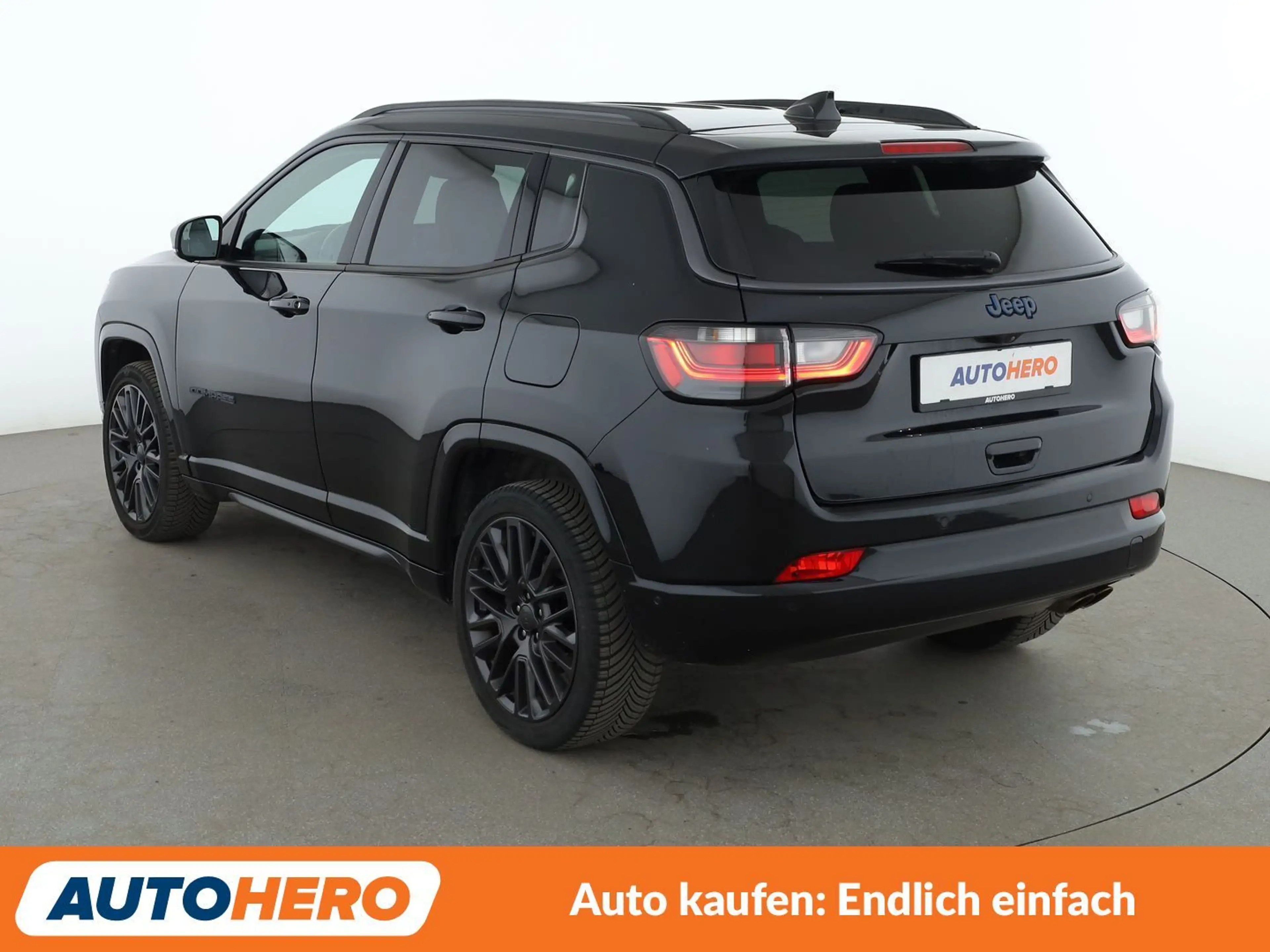 Jeep Compass 1.3 T4 4xe Plug-in Hybrid S Aut.*NAVI*LED*ACC* — photo 4