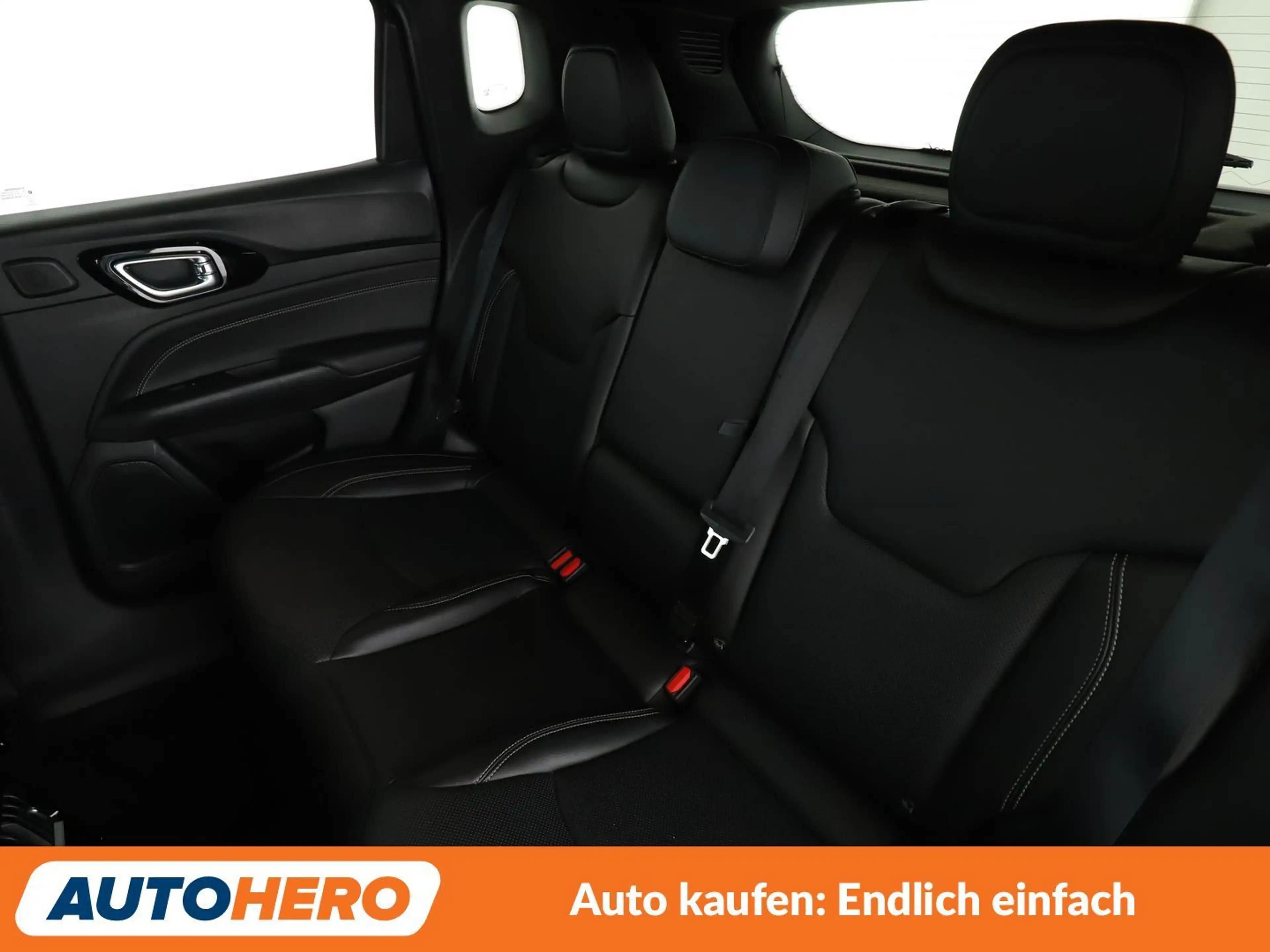 Jeep Compass 1.3 T4 4xe Plug-in Hybrid S Aut.*NAVI*LED*ACC* — photo 14