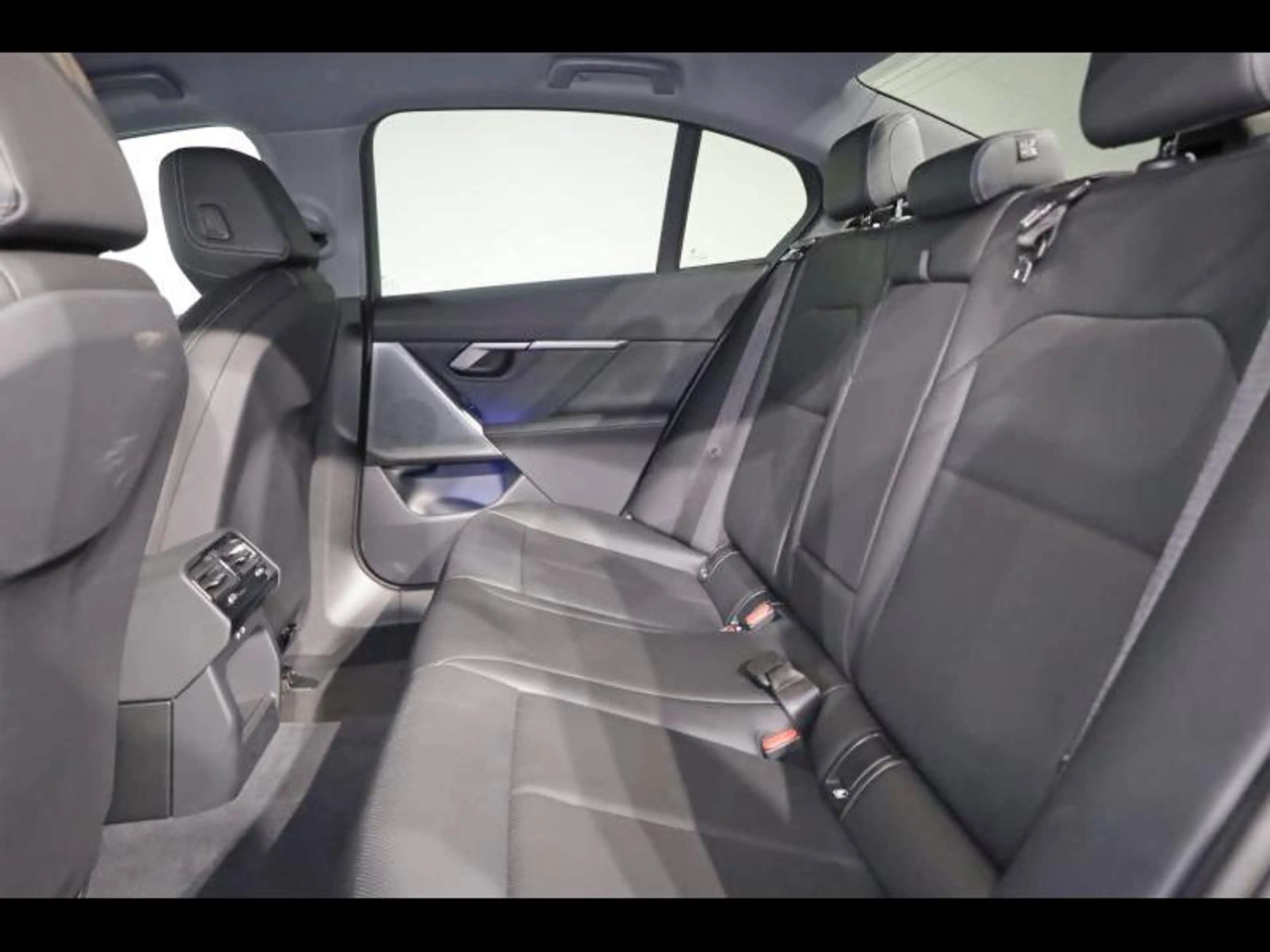 BMW i5 eDrive40 Berline — photo 9