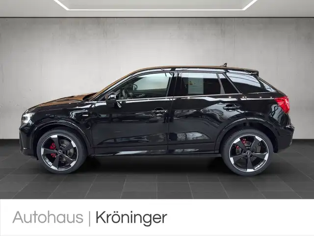 Audi Q2 view 3