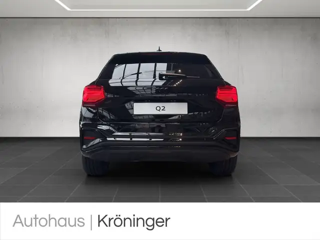 Audi Q2 view 6