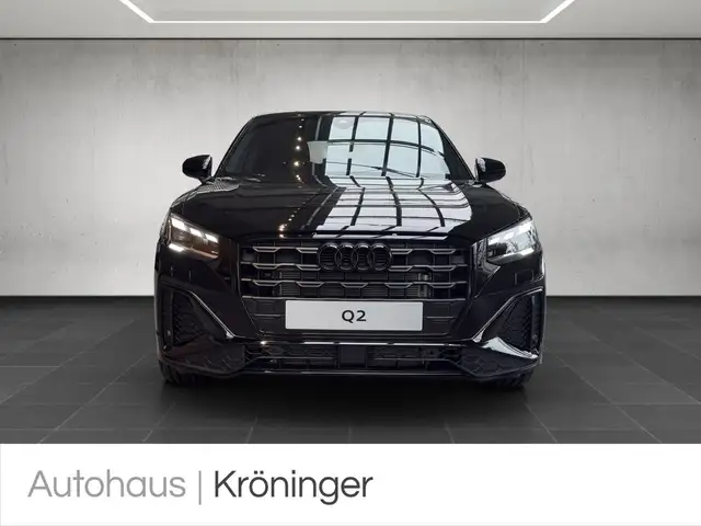 Audi Q2 view 5