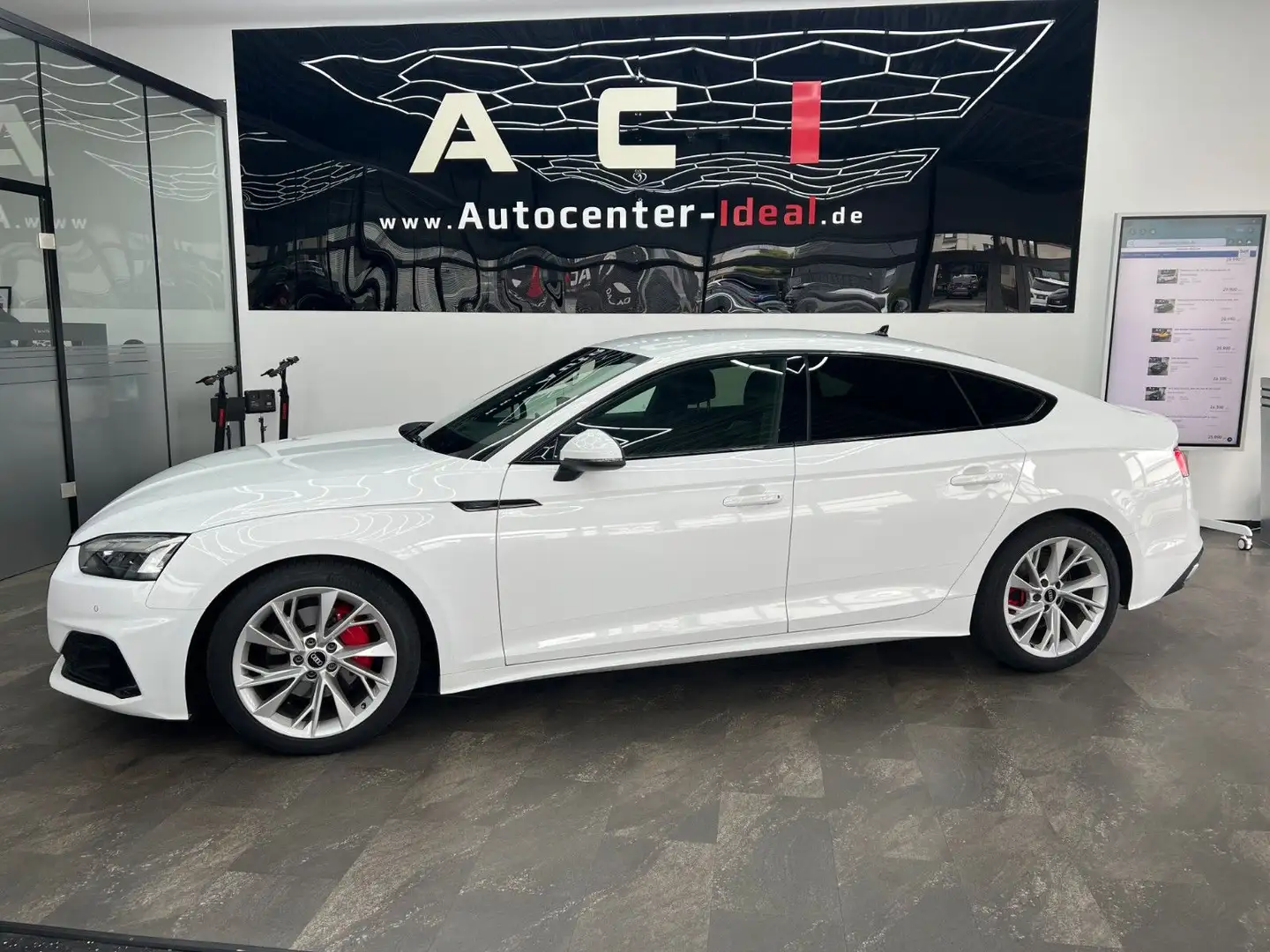 Audi A5 Sportb.40TDI quat.advanced,1.H,StandH.B&O,AHK Weiß - 1
