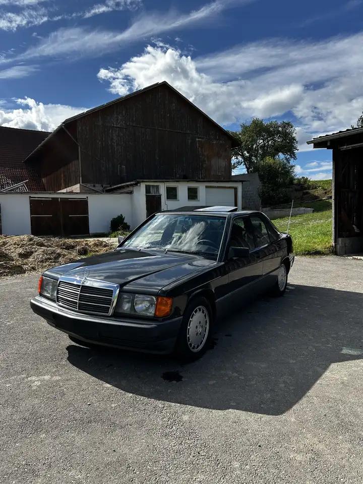 Mercedes-Benz 190 E 1.8, foto 4