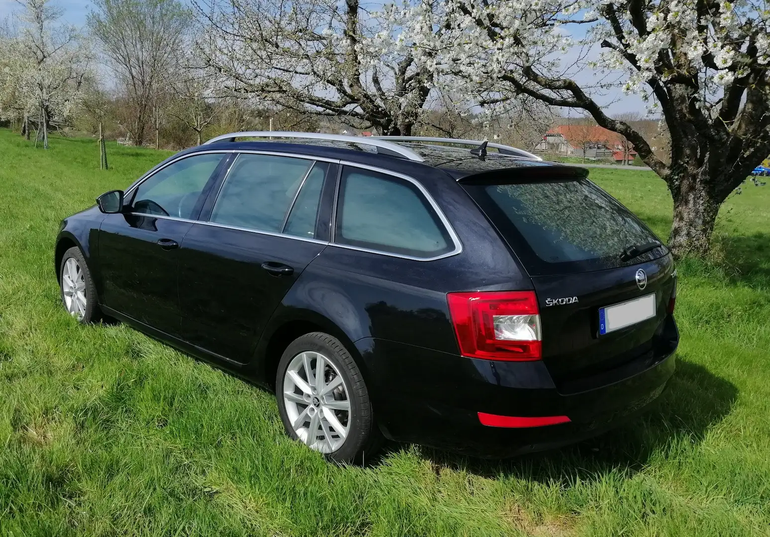Skoda Octavia Elegance Schwarz - 2