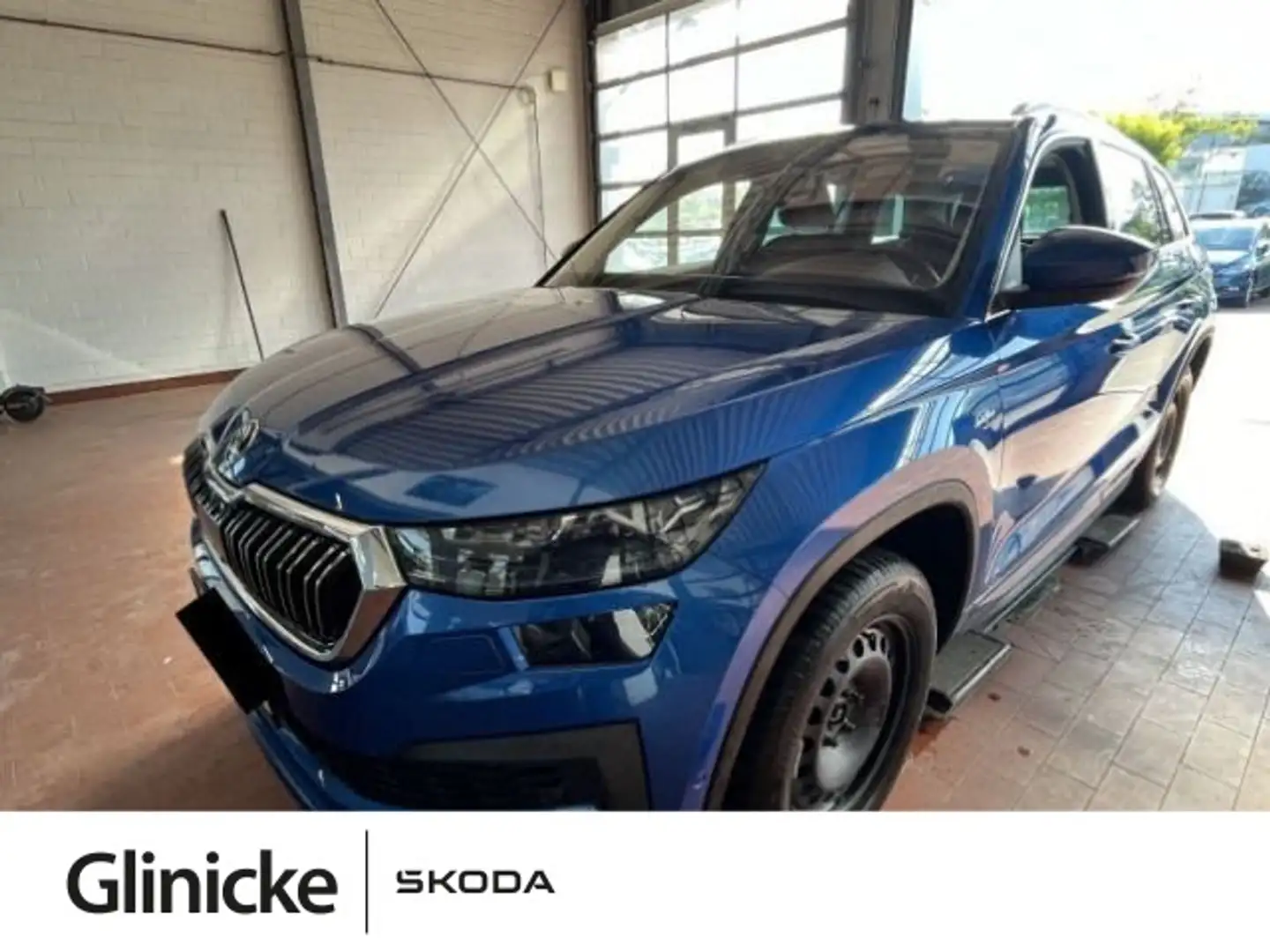 Skoda Kodiaq 2.0 TDI DSG L&K 4x4 SHZ AHK ACC PDC Blau - 1