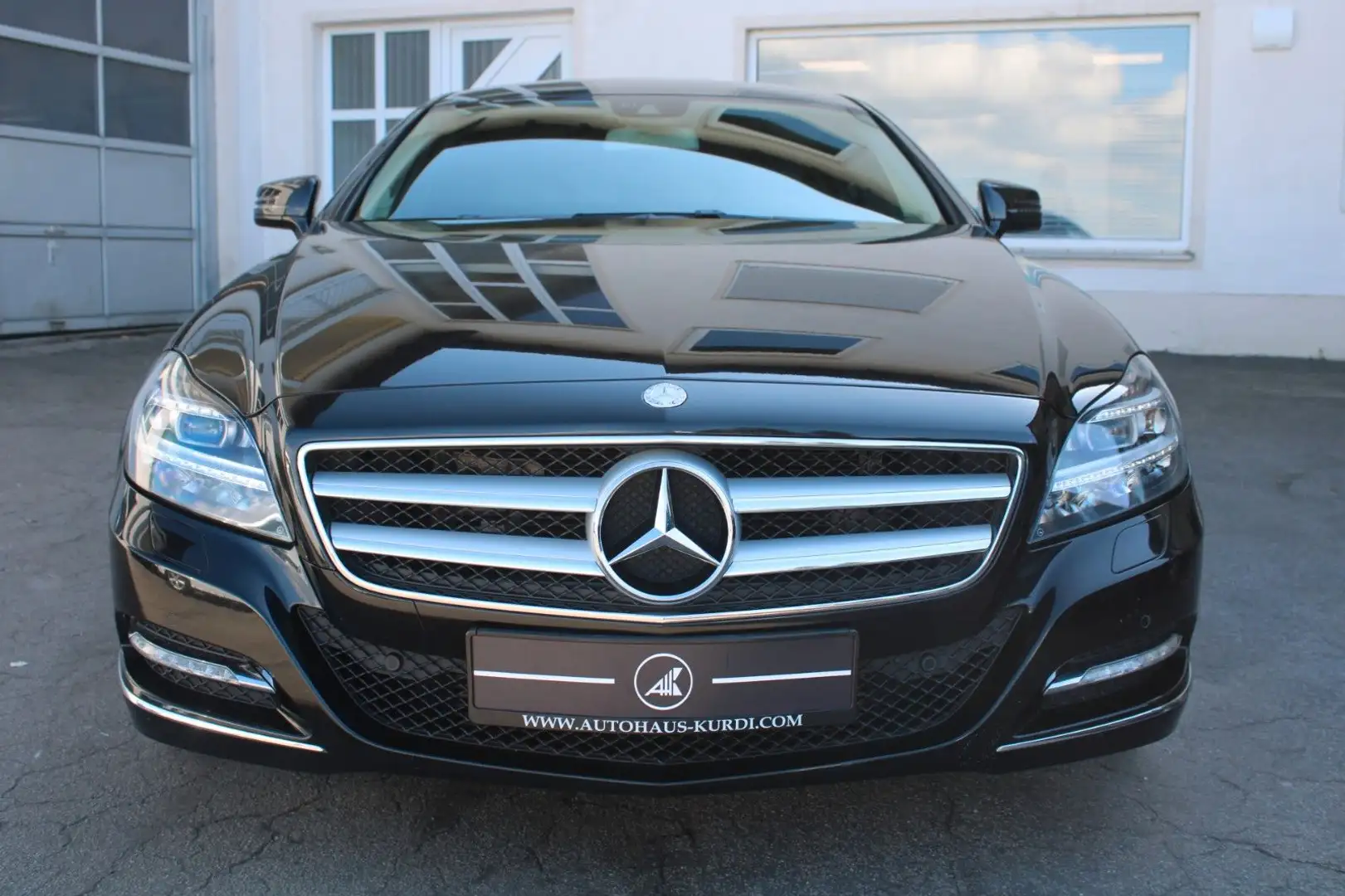 Mercedes-Benz CLS 350 HARMAN 8FACH LEDER LED COMAND KAMERA Schwarz - 2