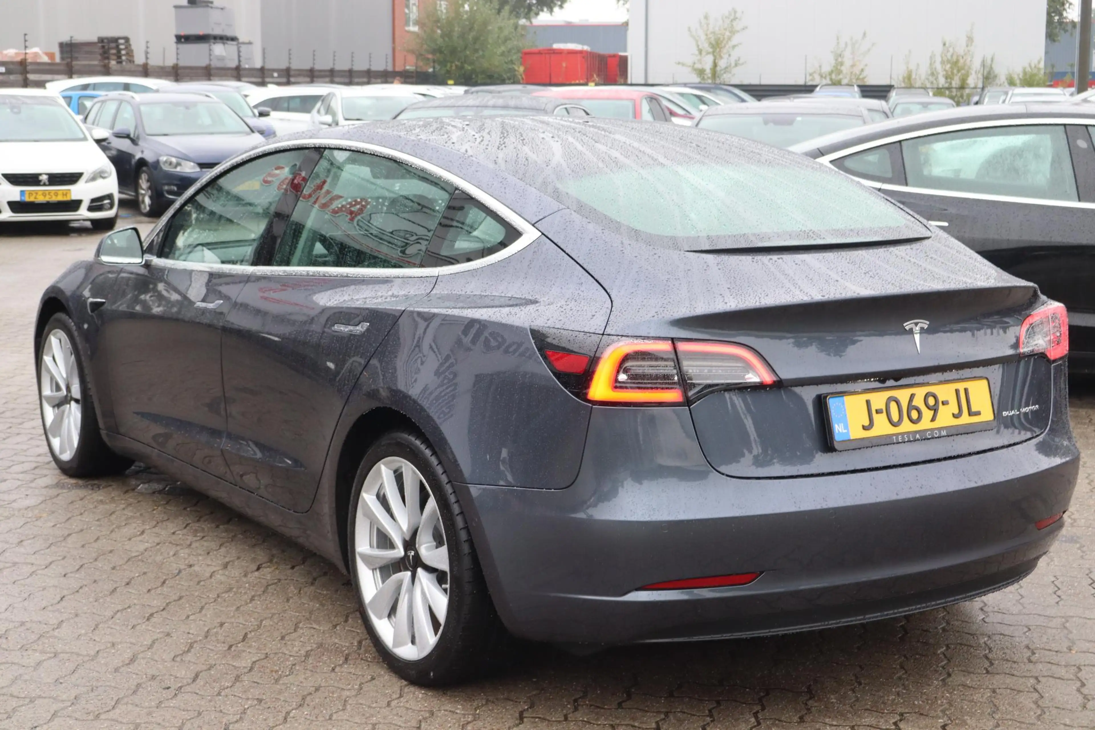 Tesla Model 3 Long Range AWD 75 kWh | SOH 88% | Full Self-Drivin — photo 17