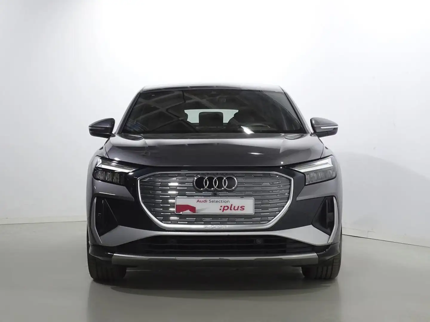 Audi Q4 e-tron 40 S Line 82KWh Gris - 2