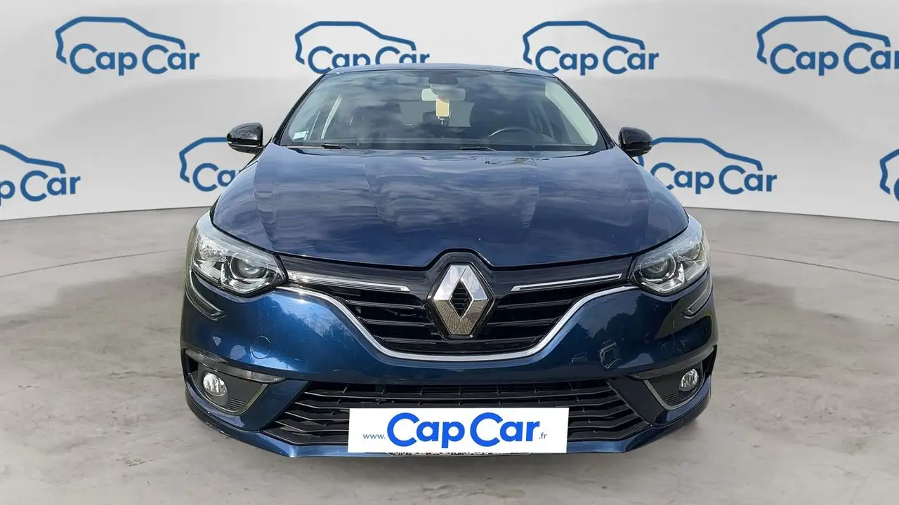 Renault Megane Citadine 5 portes — photo 5