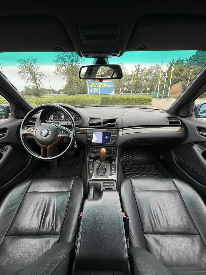 BMW 330 323i Executive, foto 6