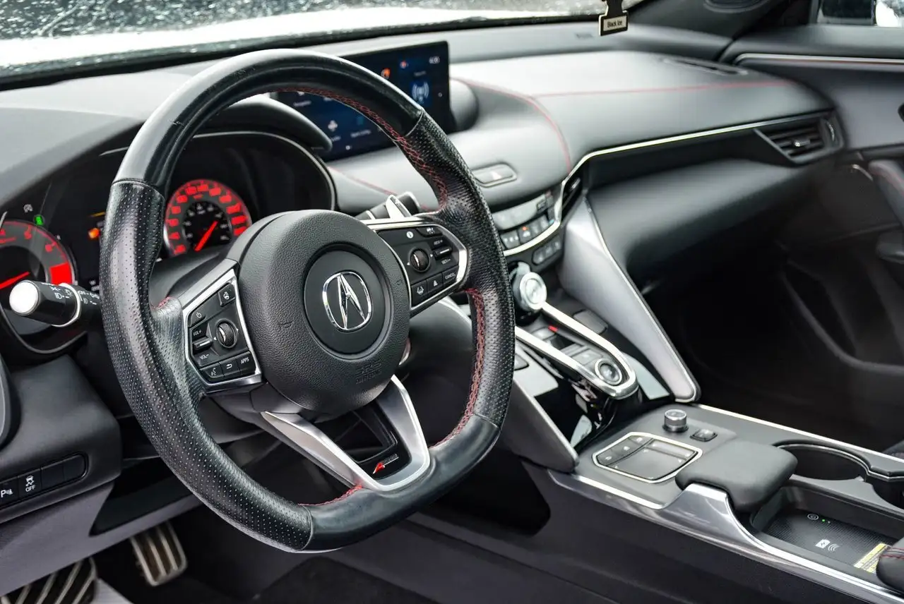 Acura TLX снимка Acura TLX