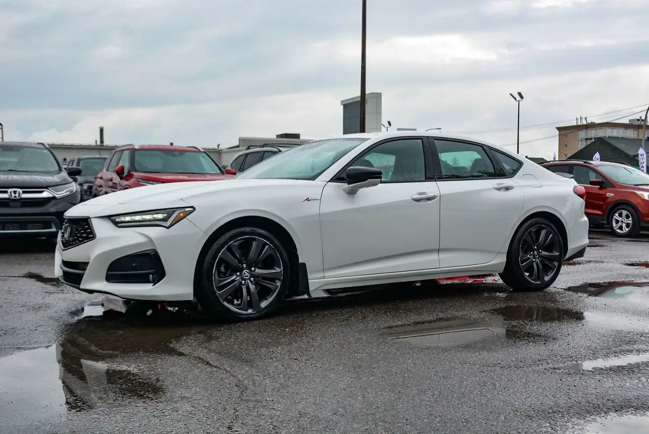 Acura TLX снимка Acura TLX