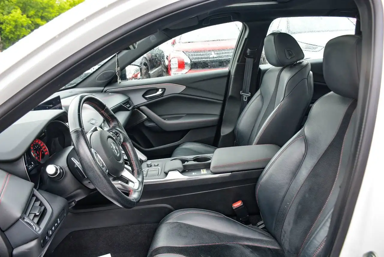 Acura TLX снимка Acura TLX