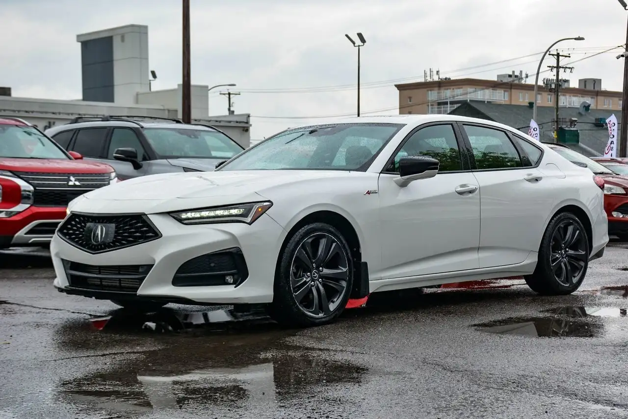 Acura TLX снимка Acura TLX