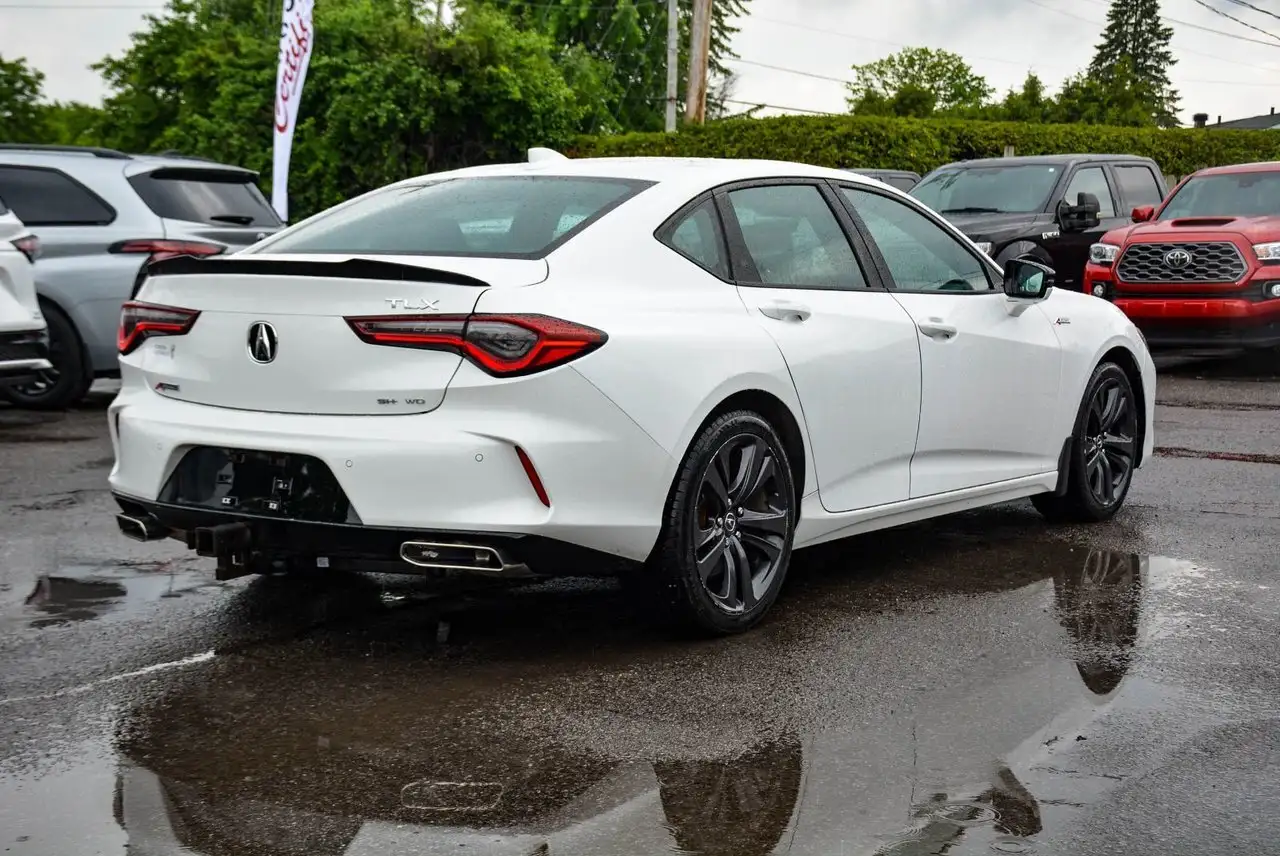 Acura TLX снимка Acura TLX