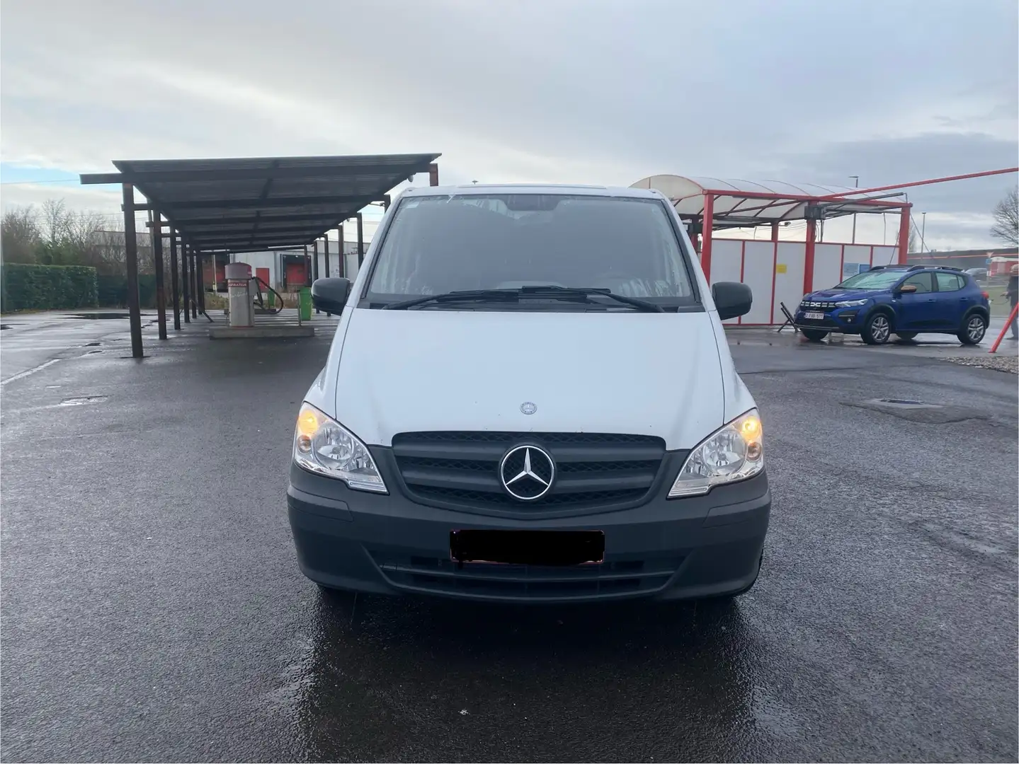 Mercedes-Benz Vito Blanc - 1